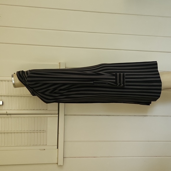 NORMA KAMALI BLACK STRIPED DRESS - Picture 3 of 6